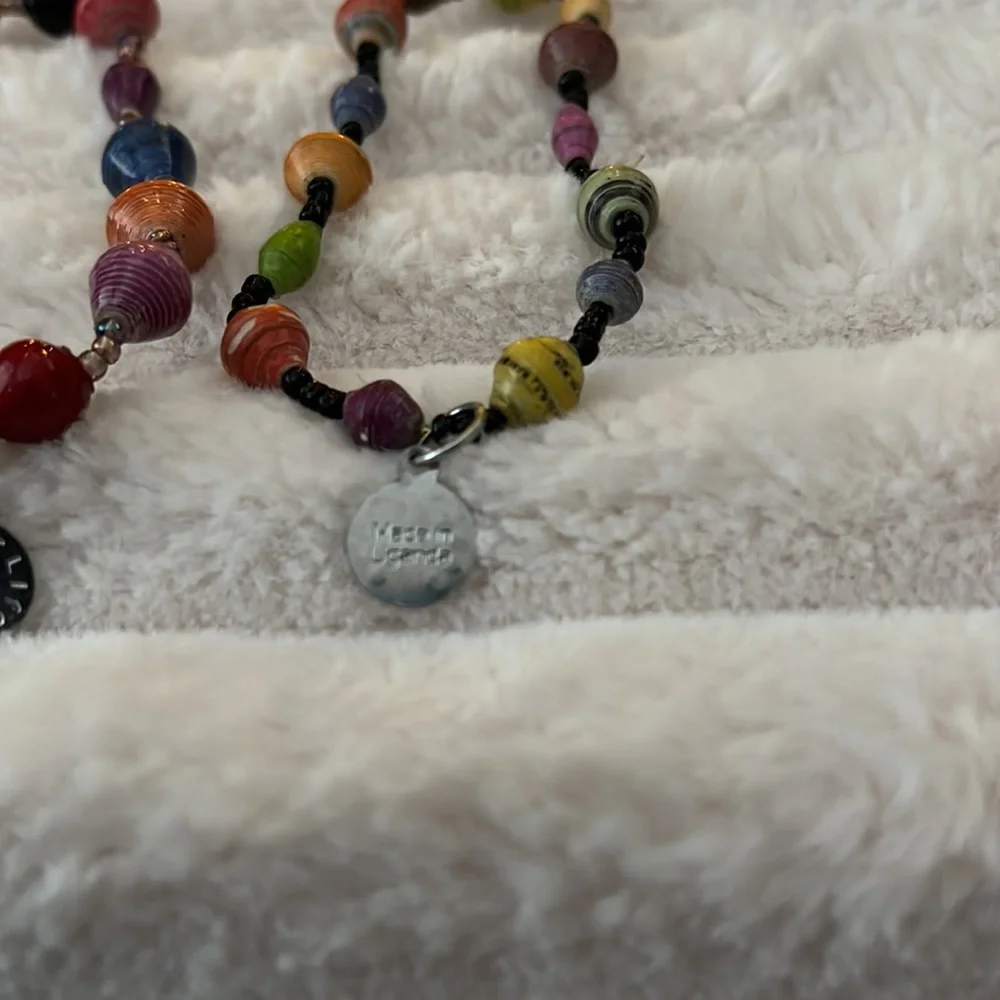 2 bracelets - Picture 6 of 8